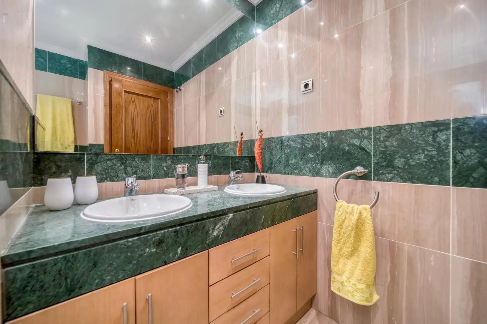 Baño de Piso en venta en Majadahonda con Calefacción, Terraza y Trastero
