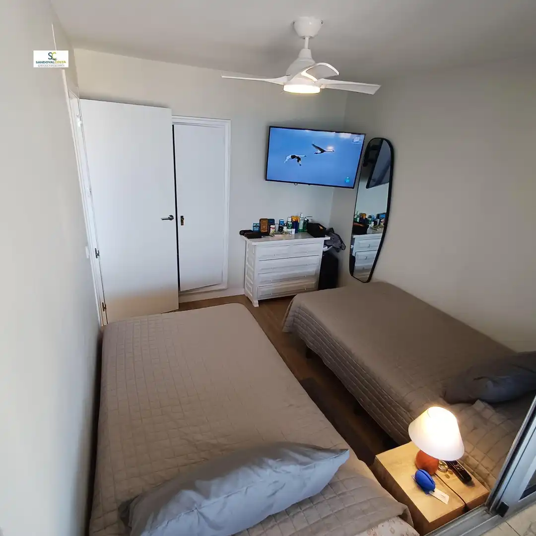 Habitación de Apartamento en venta en Alicante / Alacant con Aire acondicionado y Piscina comunitaria