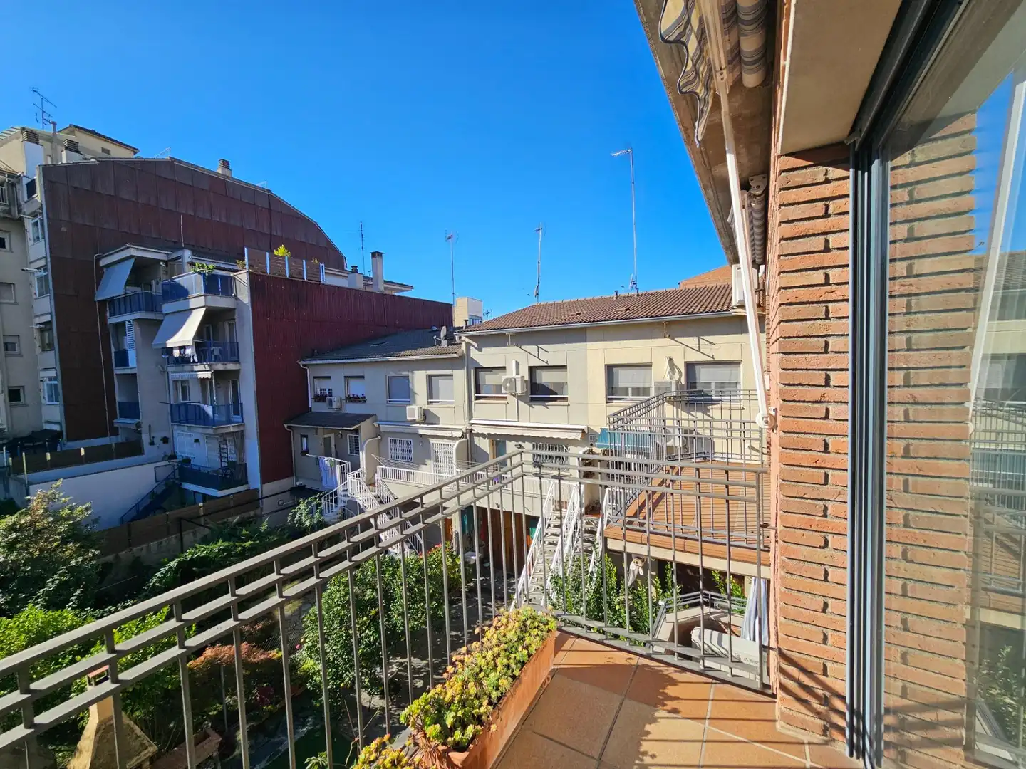 Vista exterior de Casa adosada en venta en Granollers