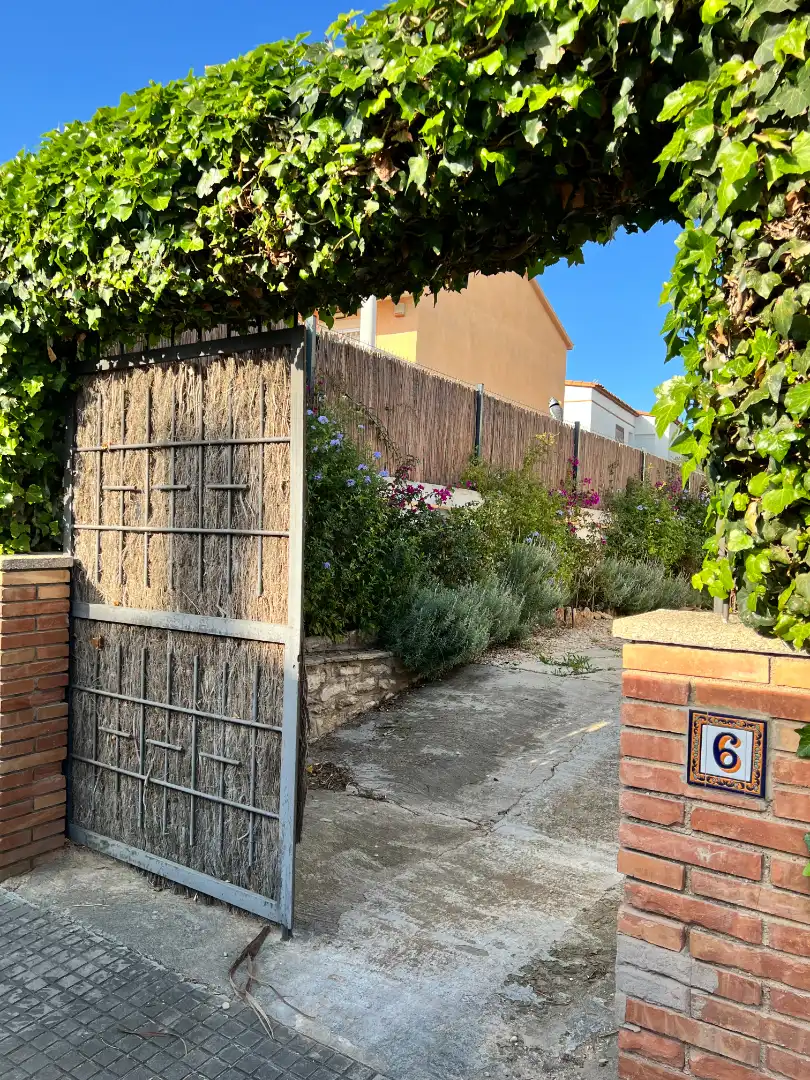 Jardí de Casa adosada en venda en Torredembarra amb Aire condicionat, Jardí privat i Terrassa