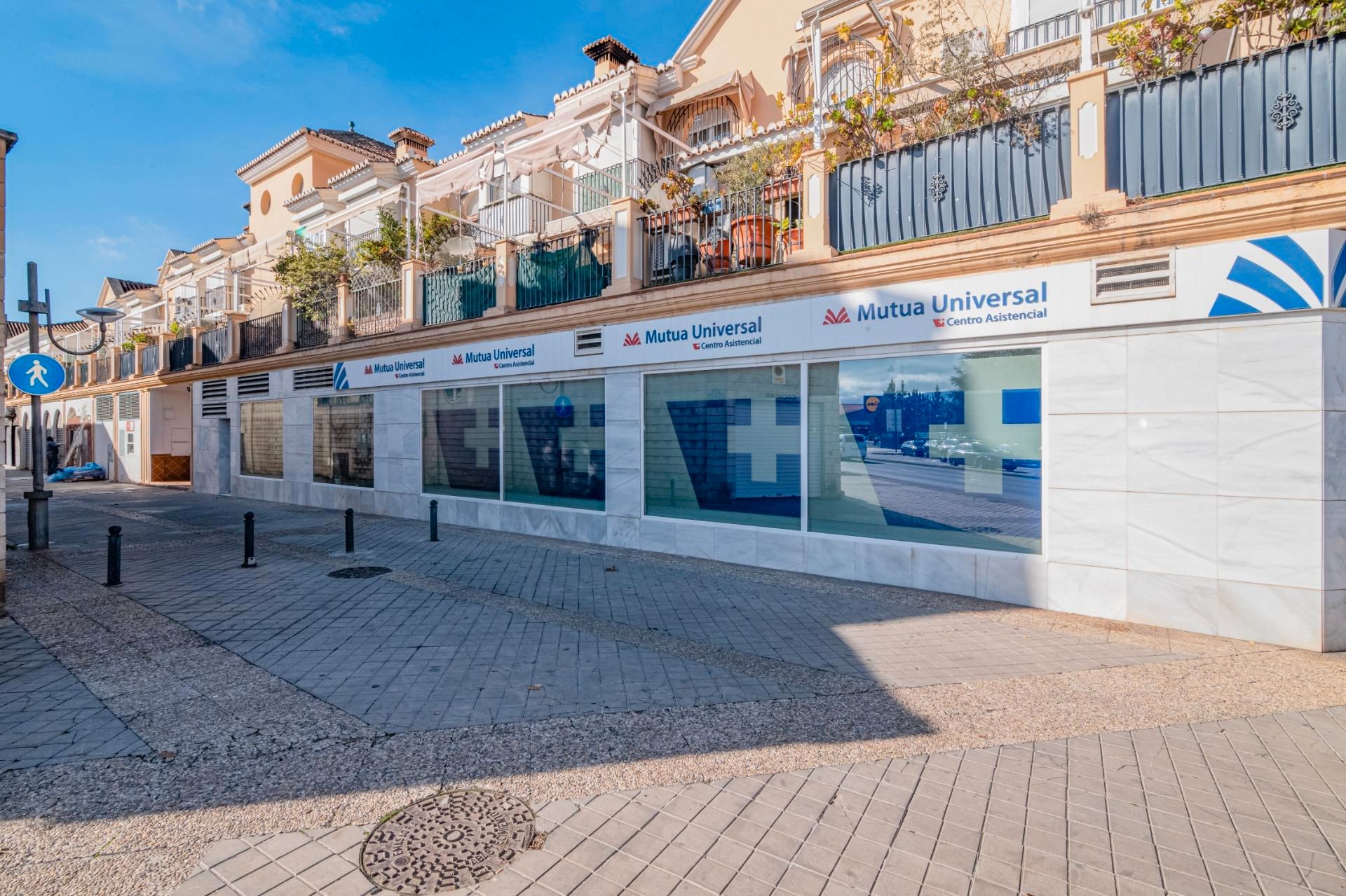 Exterior view of Duplex for sale in  Granada Capital  with Air Conditioner and Heating