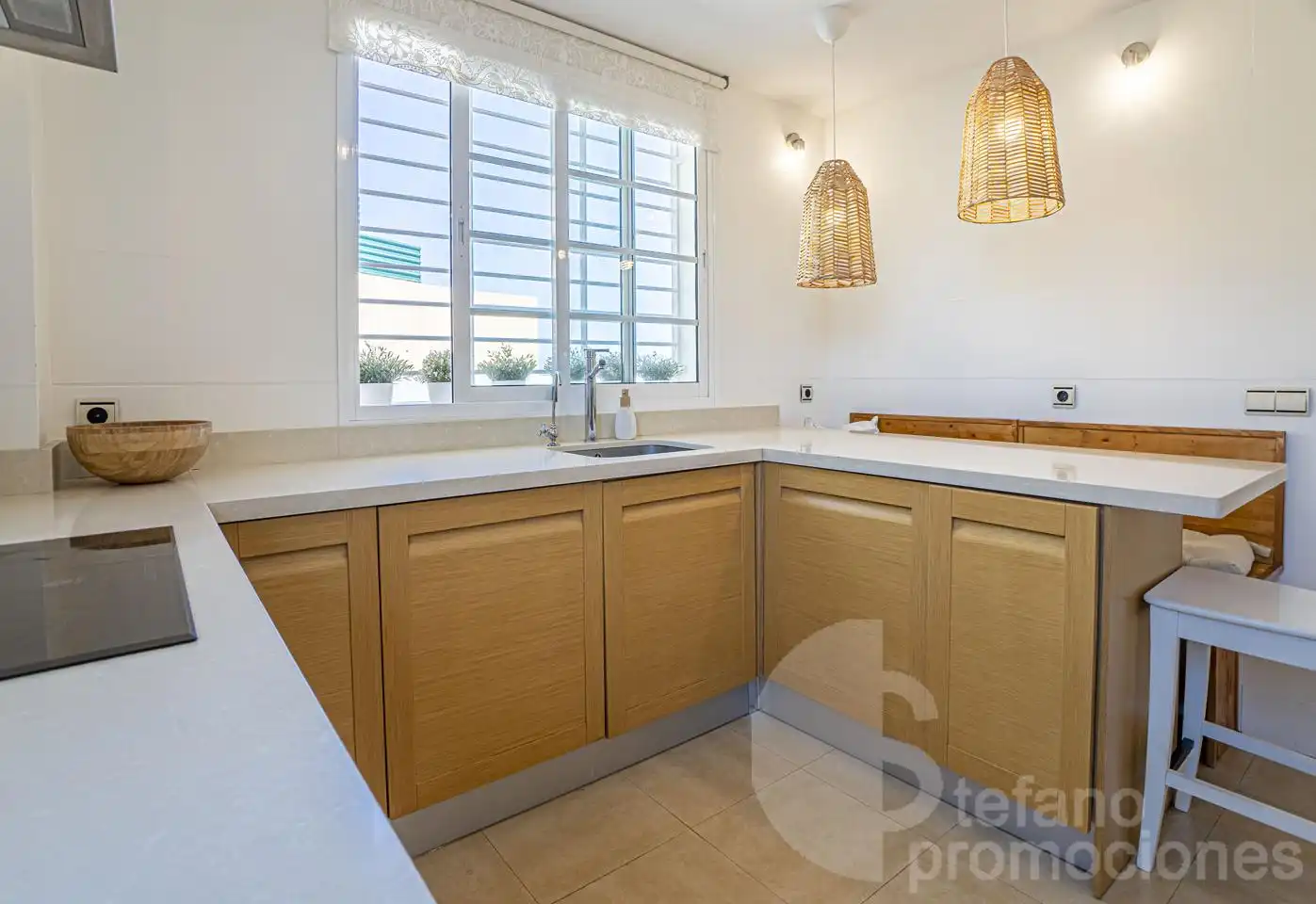 Cocina de Casa adosada en venta en Málaga con Aire acondicionado, Jardín privado y Terraza