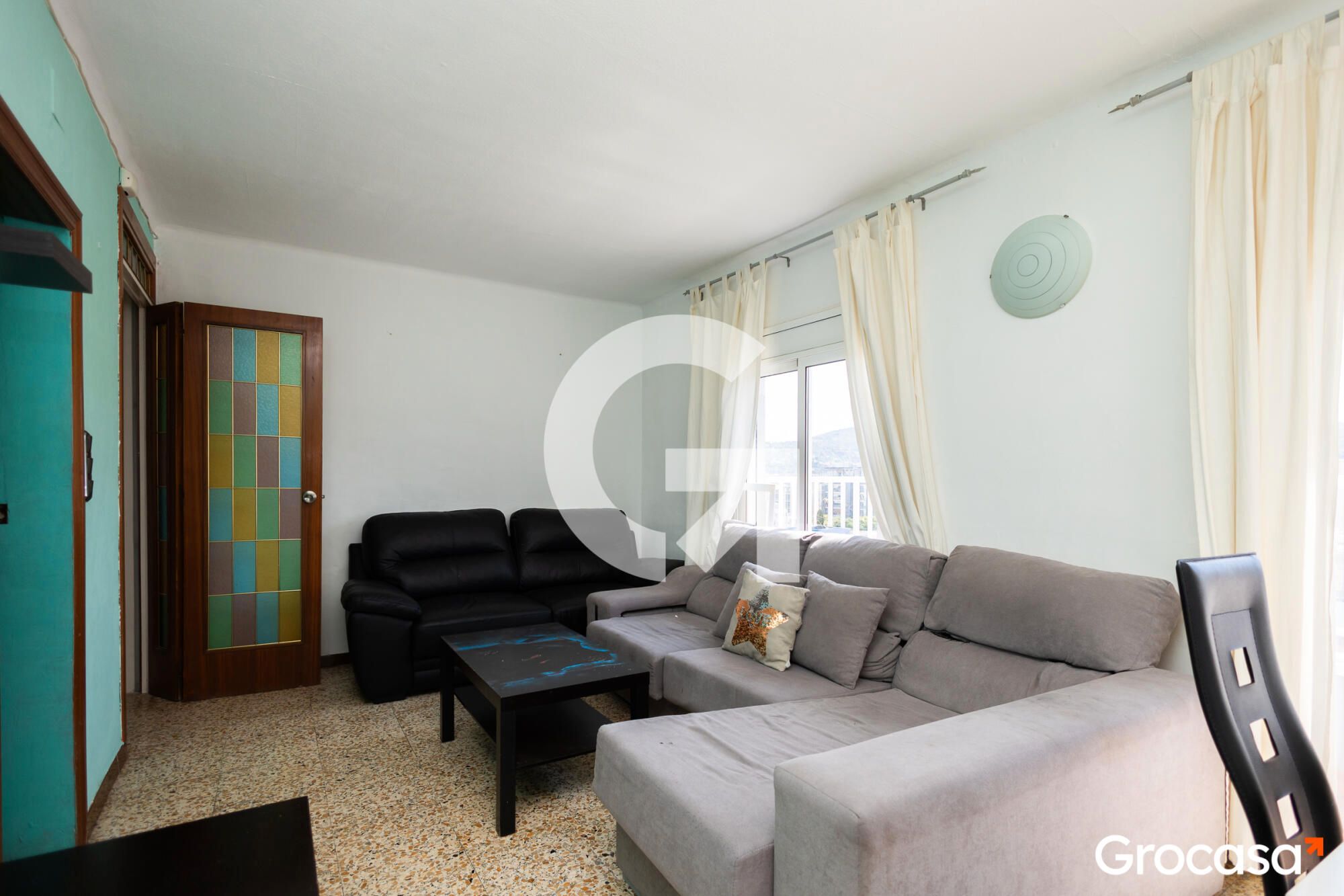 Living room of Flat for sale in Sant Boi de Llobregat  with Furnished, Oven and Balcony