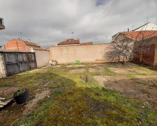 Casa o xalet en venda en León Capital  amb Jardí privat i Traster