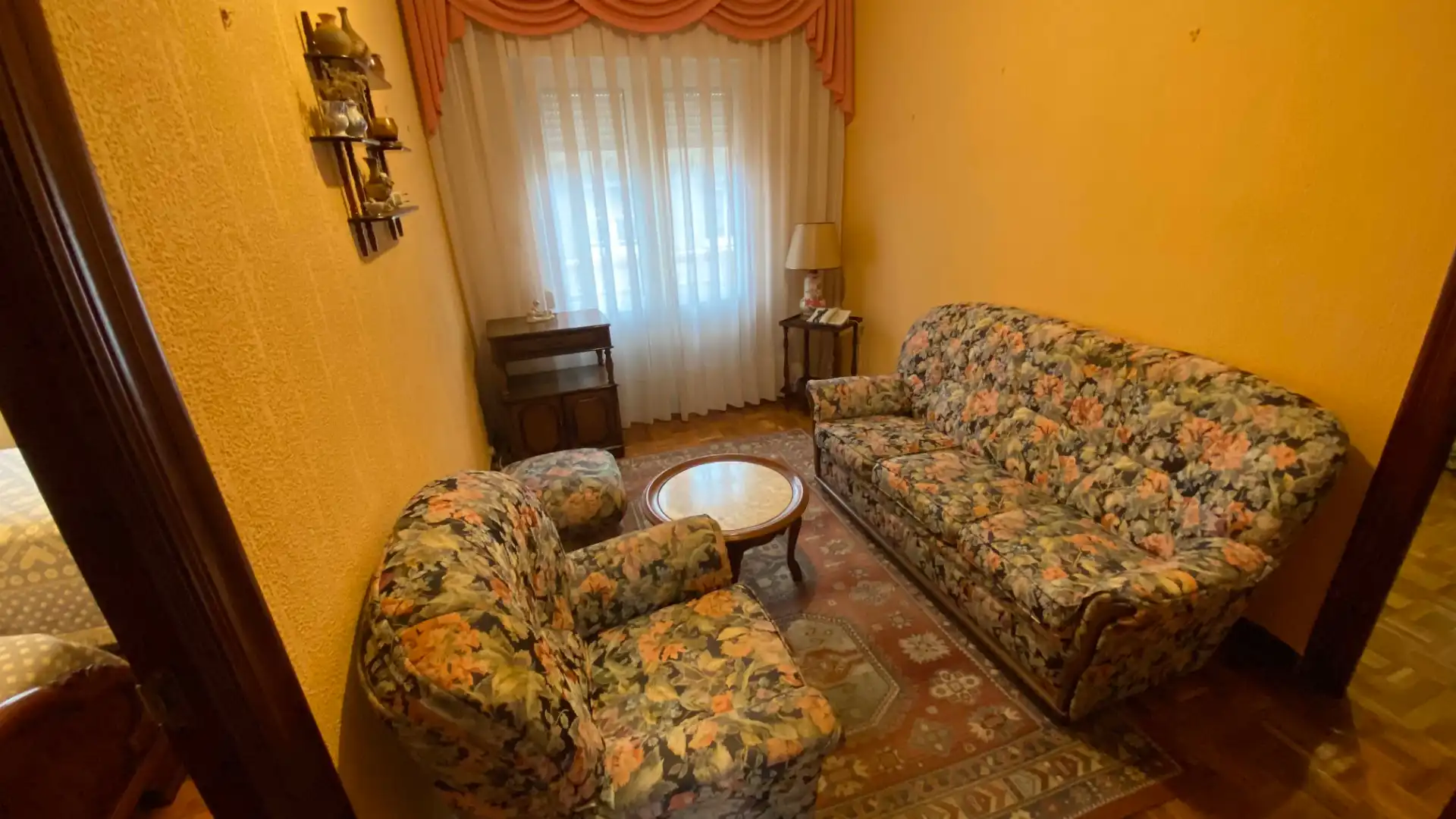 Living room of Flat for sale in San Martín del Rey Aurelio  with Parquet flooring, Storage room and Furnished