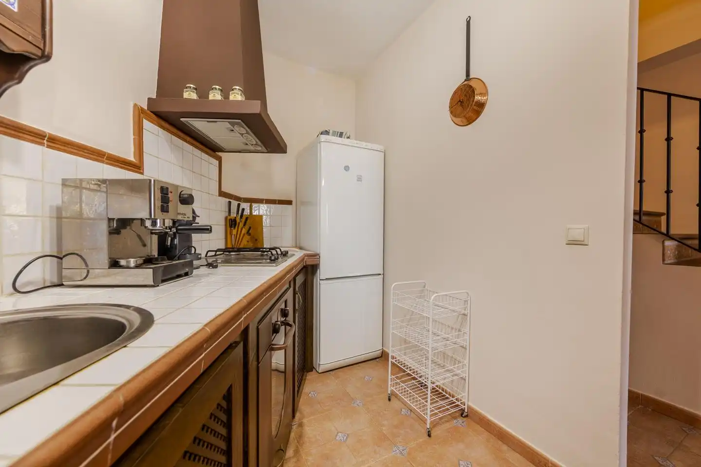 Cuina de Dúplex en venda en Ohanes amb Aire condicionat, Terrassa i Moblat