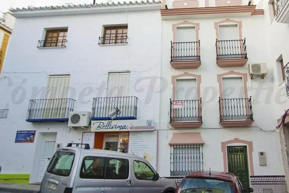 House with terrace for sale in Torrox Pueblo