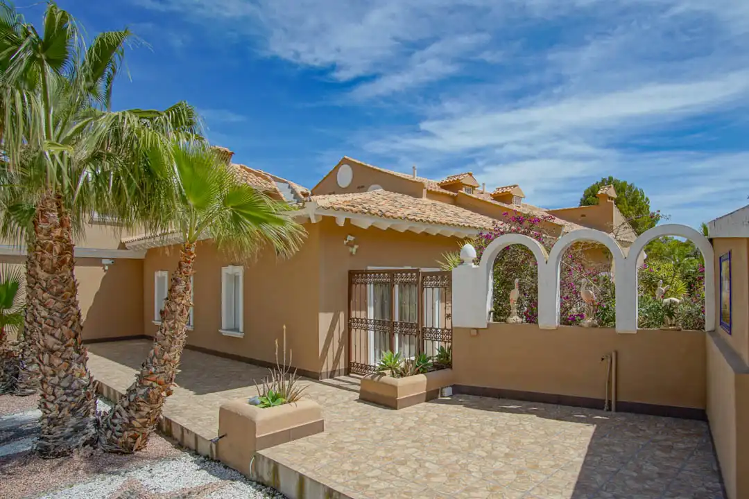 Chalet con piscina en venta en La Nucia Pueblo, imagen 10
