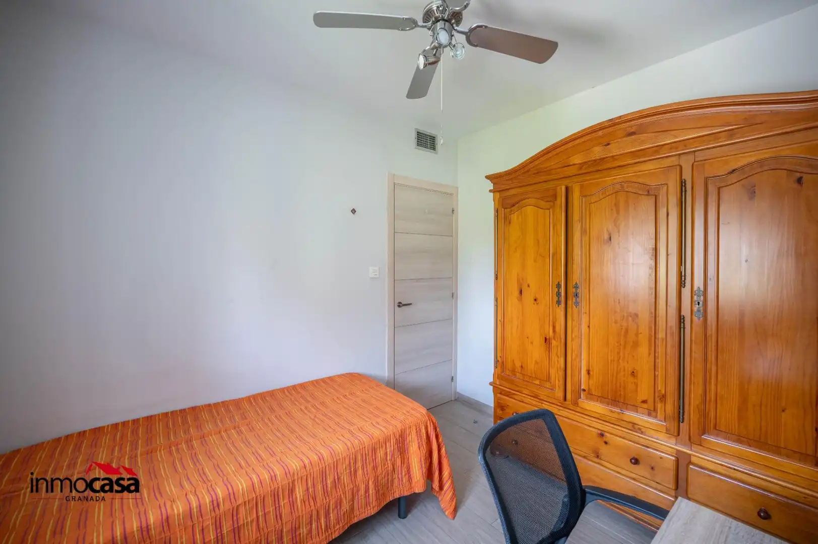 Habitación de Piso en venta en Granada con Aire acondicionado, Calefacción y Terraza