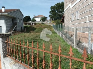 Lands and plots for sale in Lobios