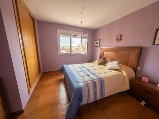 Dormitori de Casa o xalet en venda en Valdeobispo amb Aire condicionat
