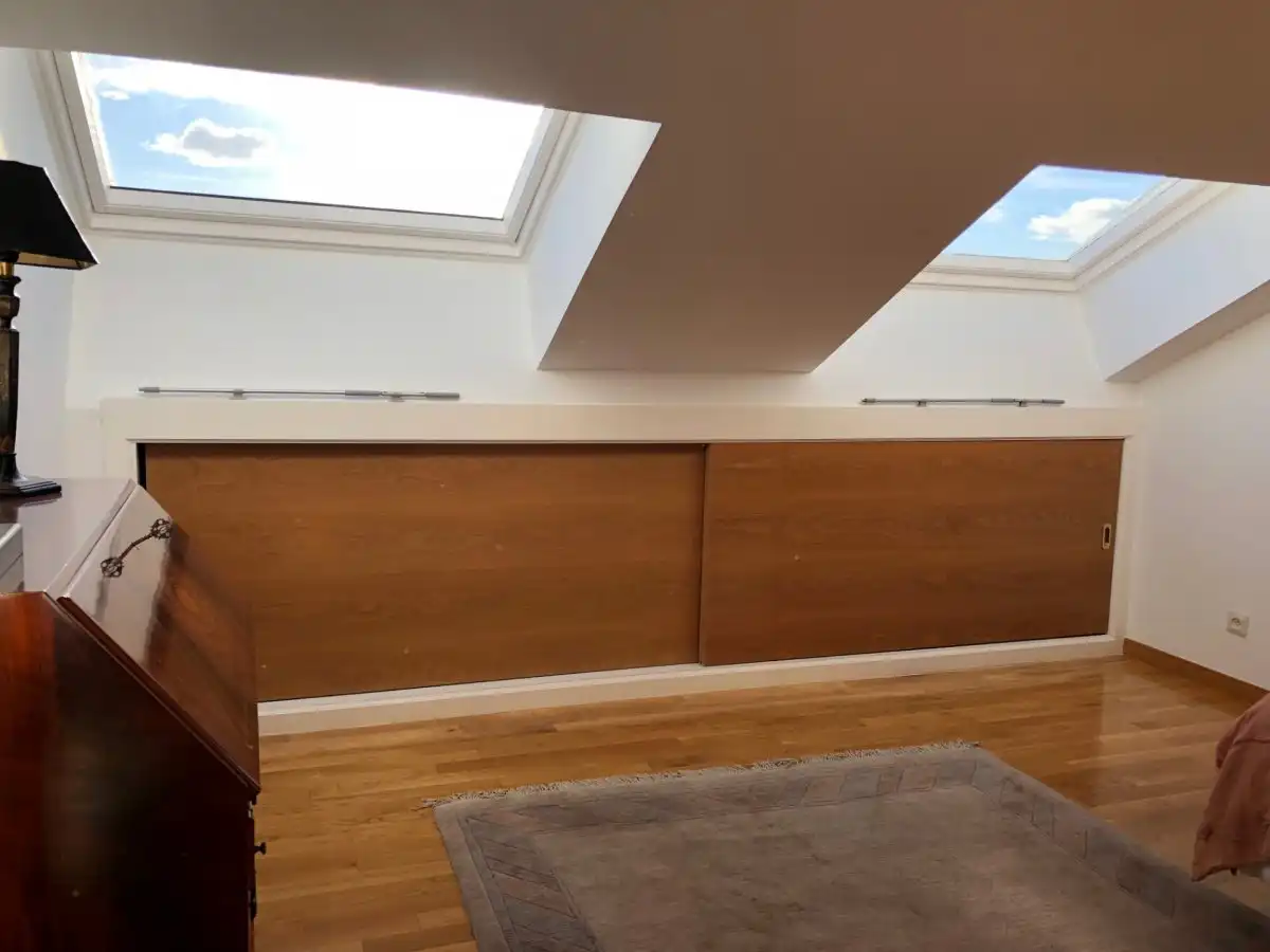 Schlafzimmer von Dachboden zum Verkauf in Bembibre mit Klimaanlage, Heizung und Parkett