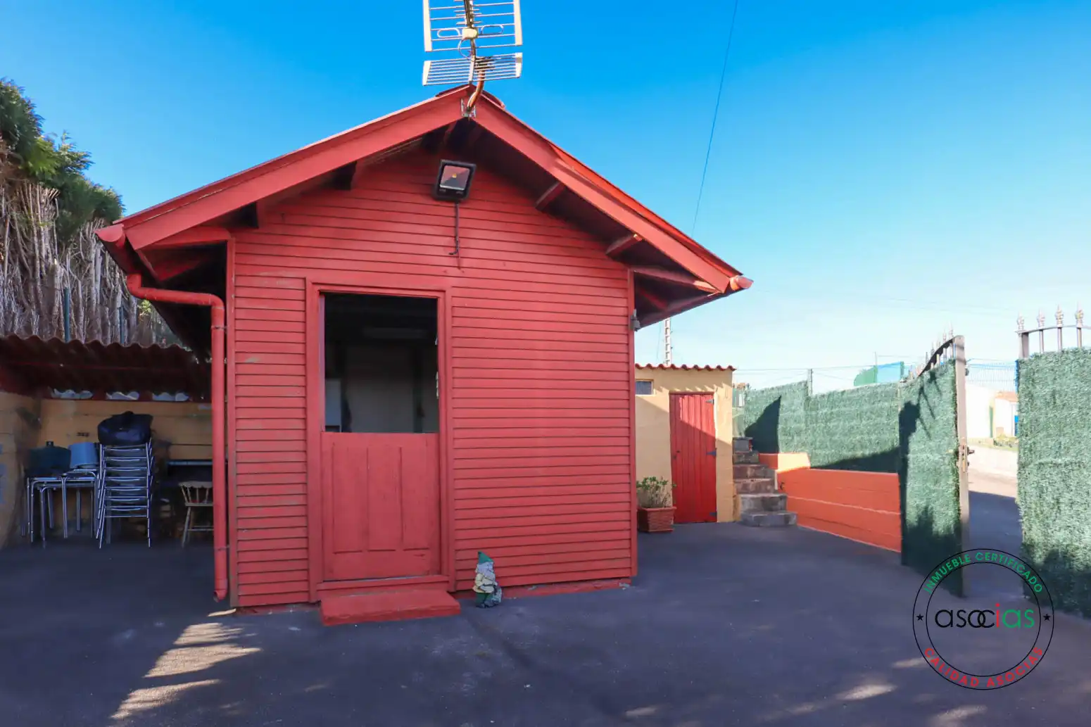 Vista exterior de Casa o chalet en venta en Oviedo  con Trastero