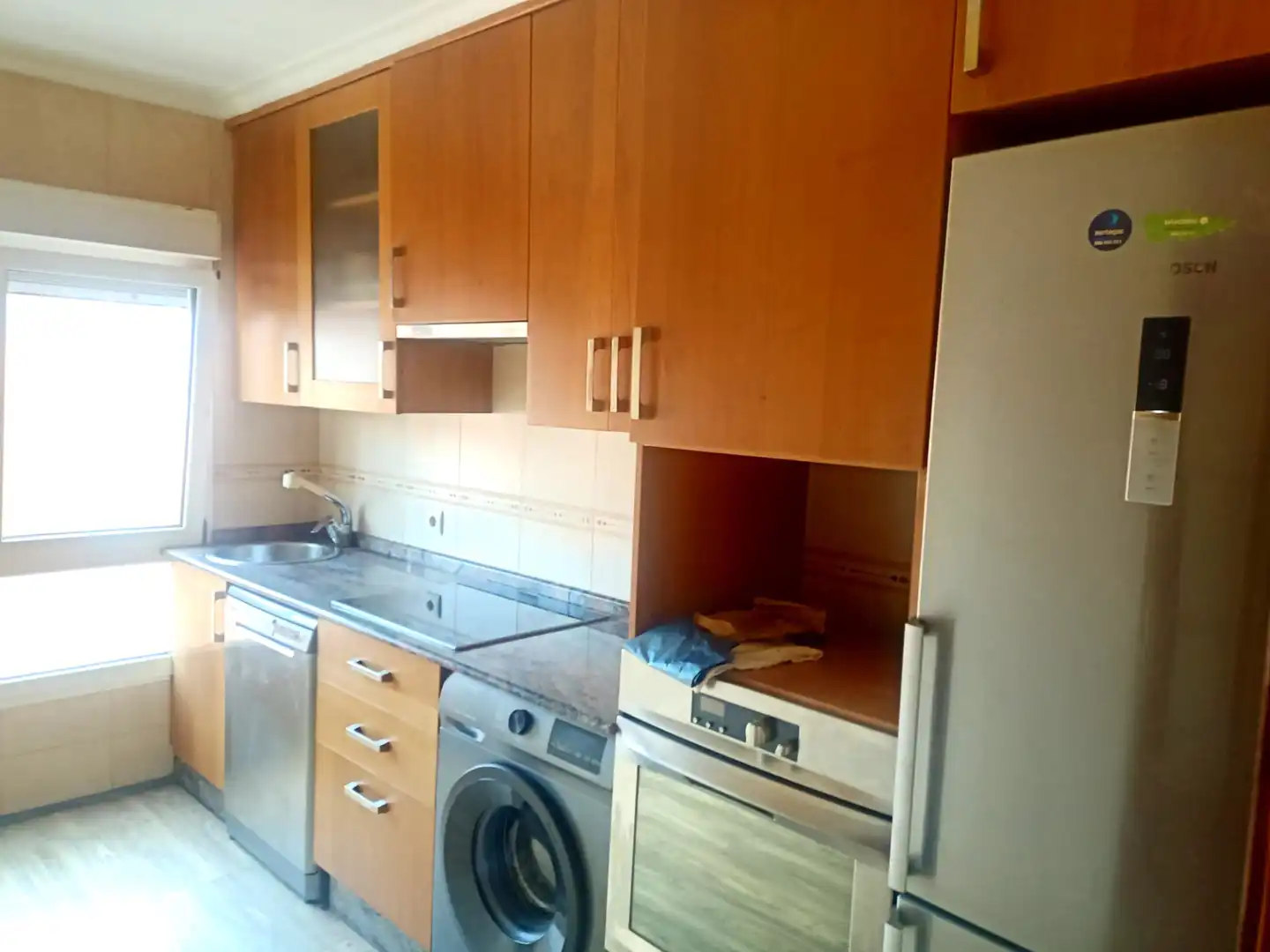 Cocina de Piso en venta en Gijón  con Calefacción, Terraza y Amueblado