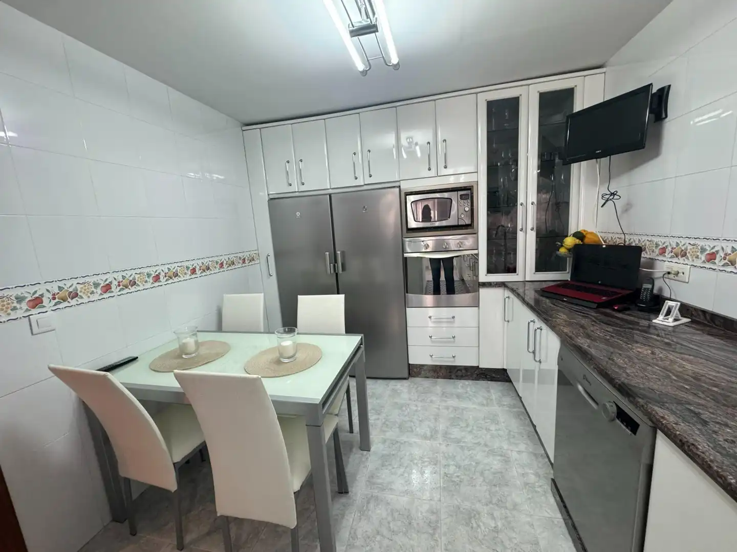 Cocina de Casa adosada en venta en Rincón de la Victoria con Aire acondicionado, Calefacción y Jardín privado