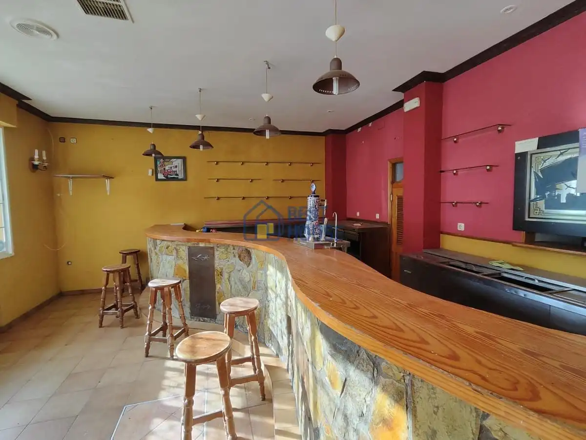 Business premises for sale in Matallana de Torío, imagen 2