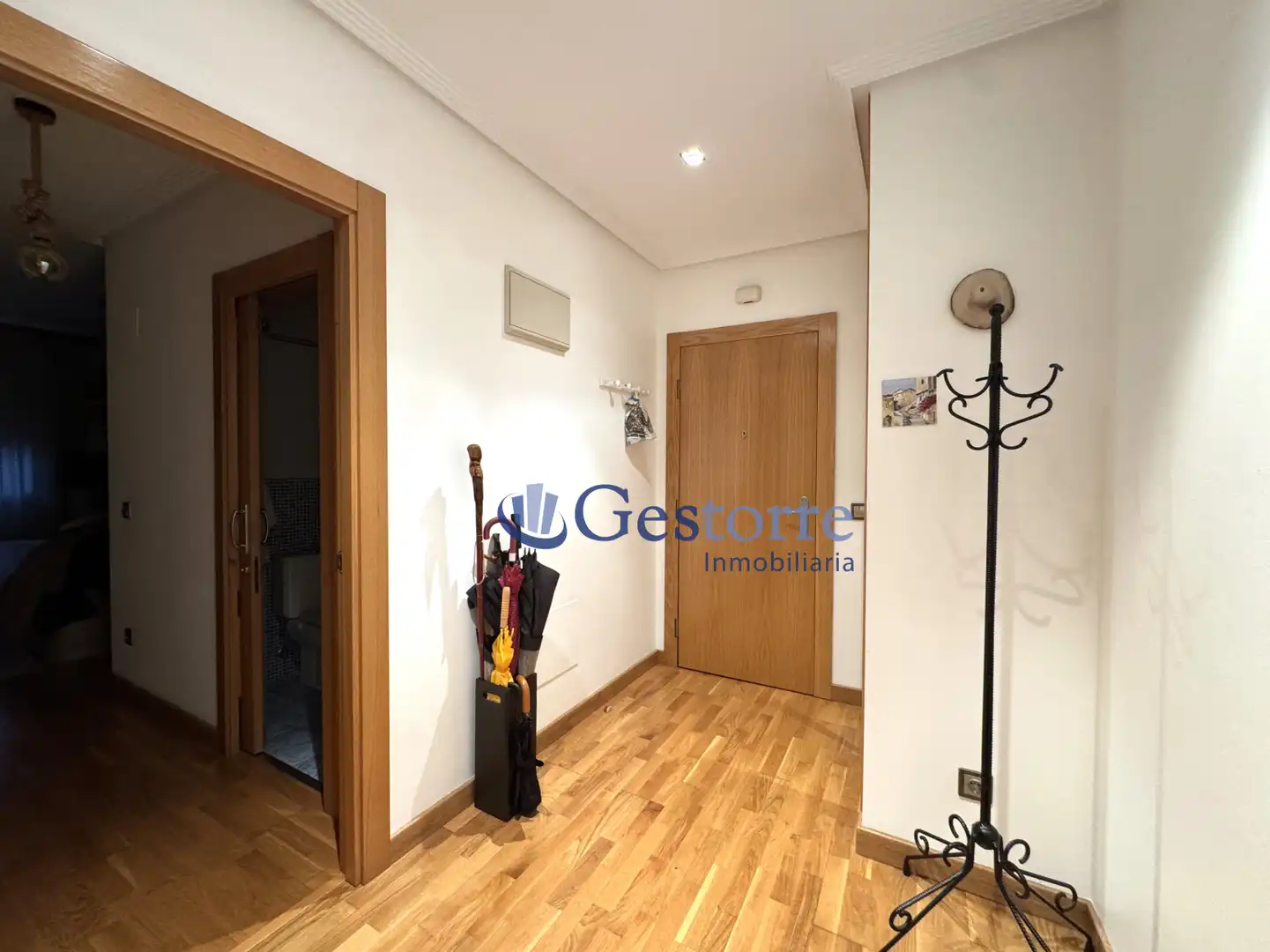 Piso de alquiler en Oviedo - CL MUROS DEL NALON, La Florida
