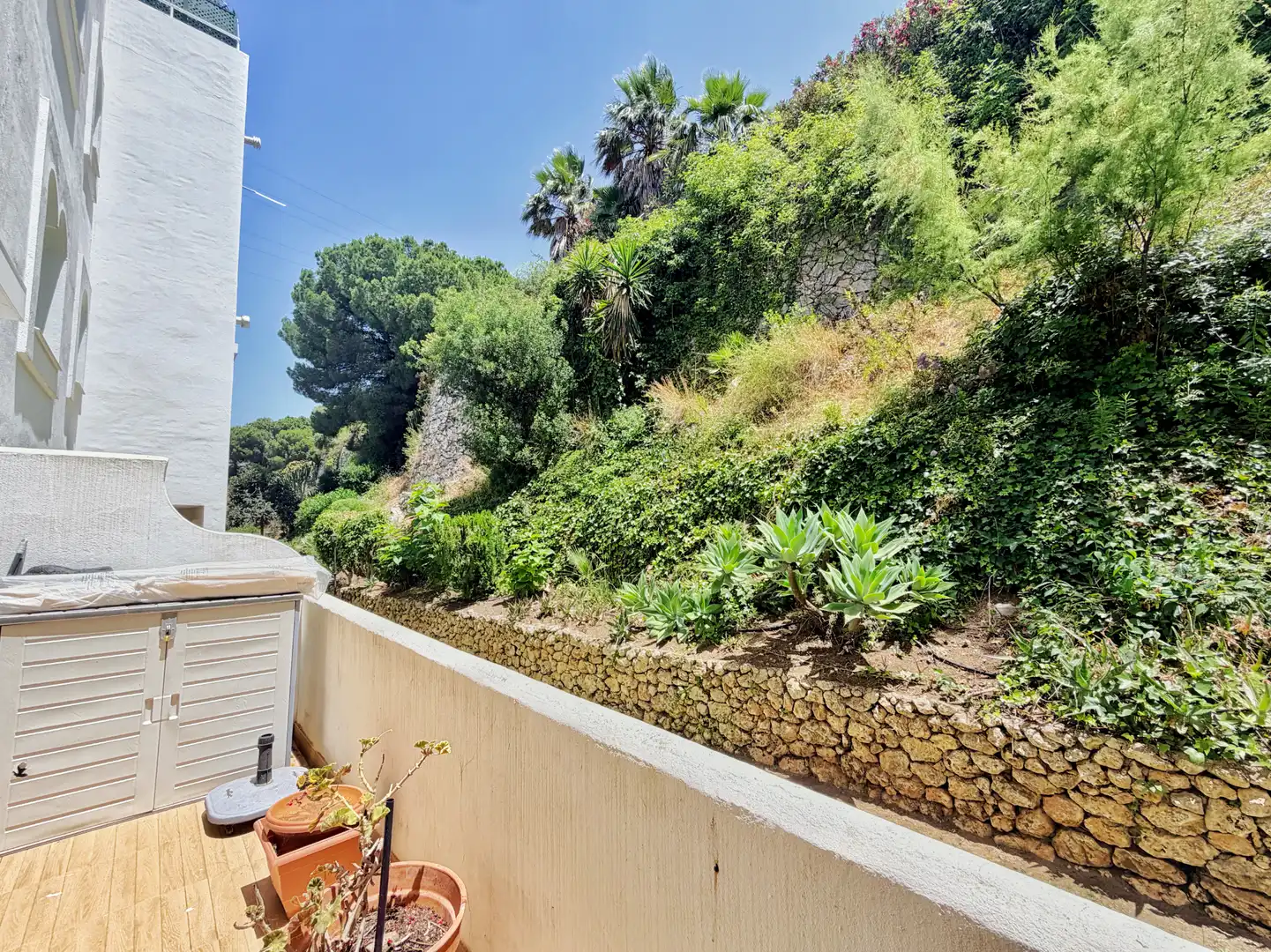 Vista exterior de Piso de alquiler en Benahavís con Aire acondicionado, Calefacción y Terraza