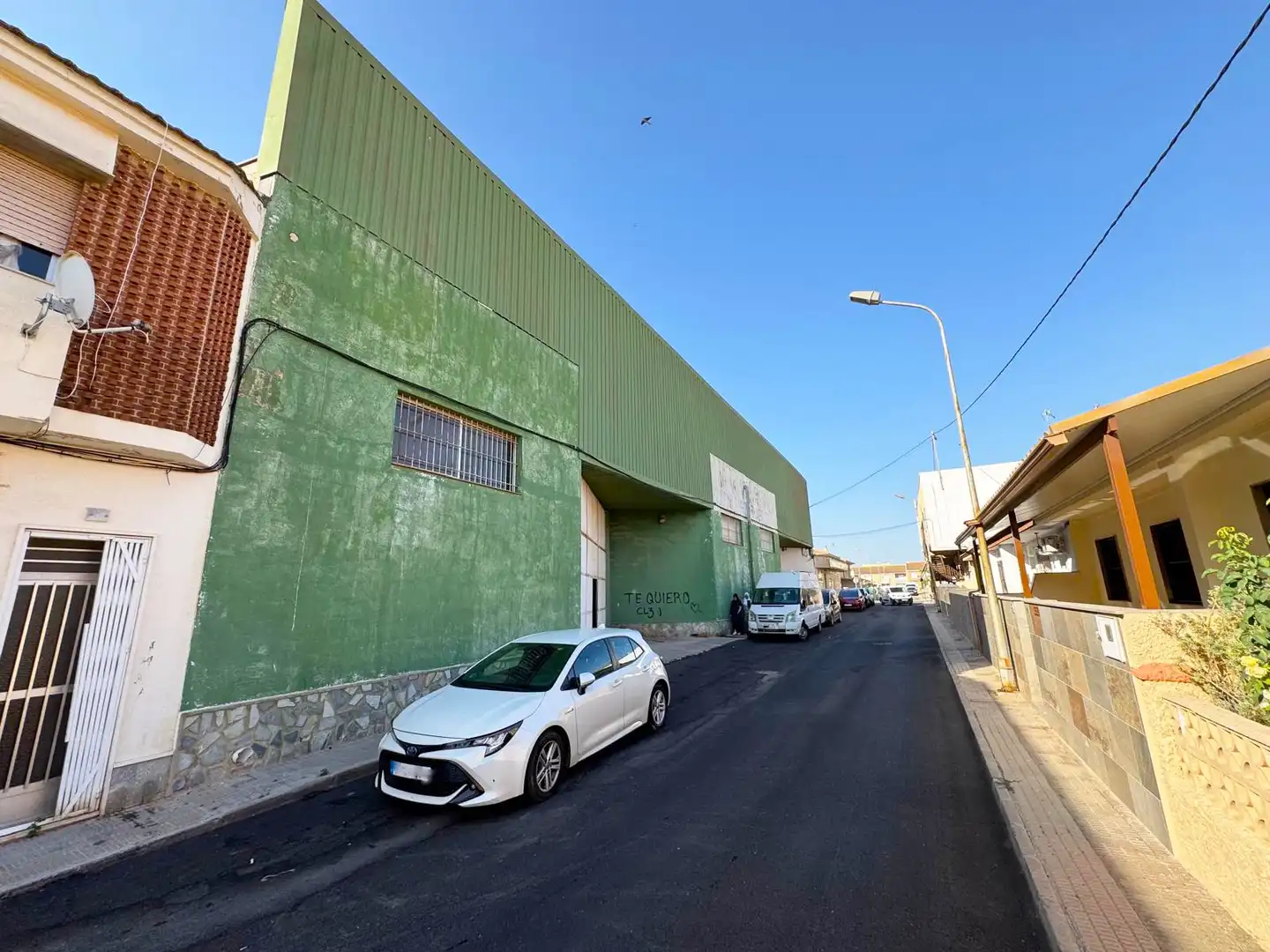 Außenansicht von Fabrikhallen zur Miete in San Javier mit Heizung