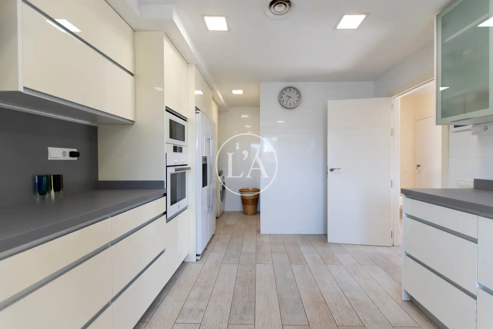 Semi-detached house with terrace for sale in Carrer d'Alexandre Galí, imagen 24