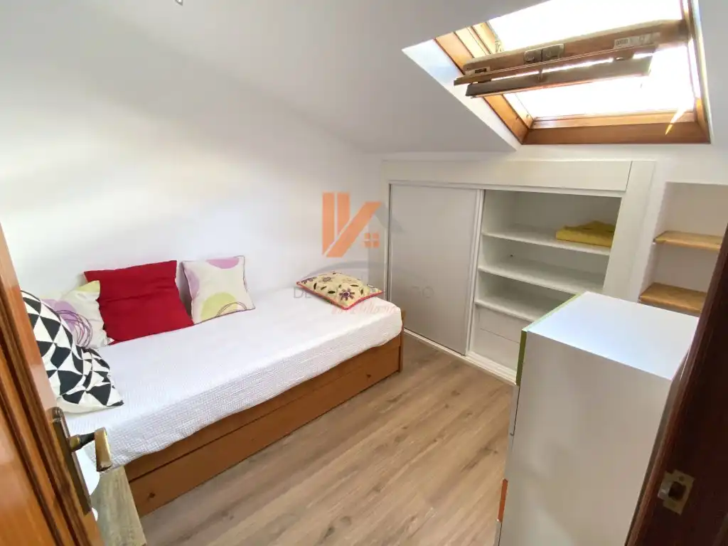 Habitación de Piso de alquiler en Santiago de Compostela  con Amueblado