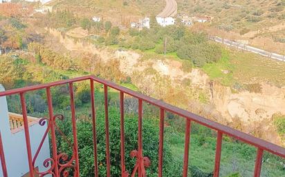 Vista exterior de Casa adosada en venda en Arcos de la Frontera amb Terrassa i Balcó