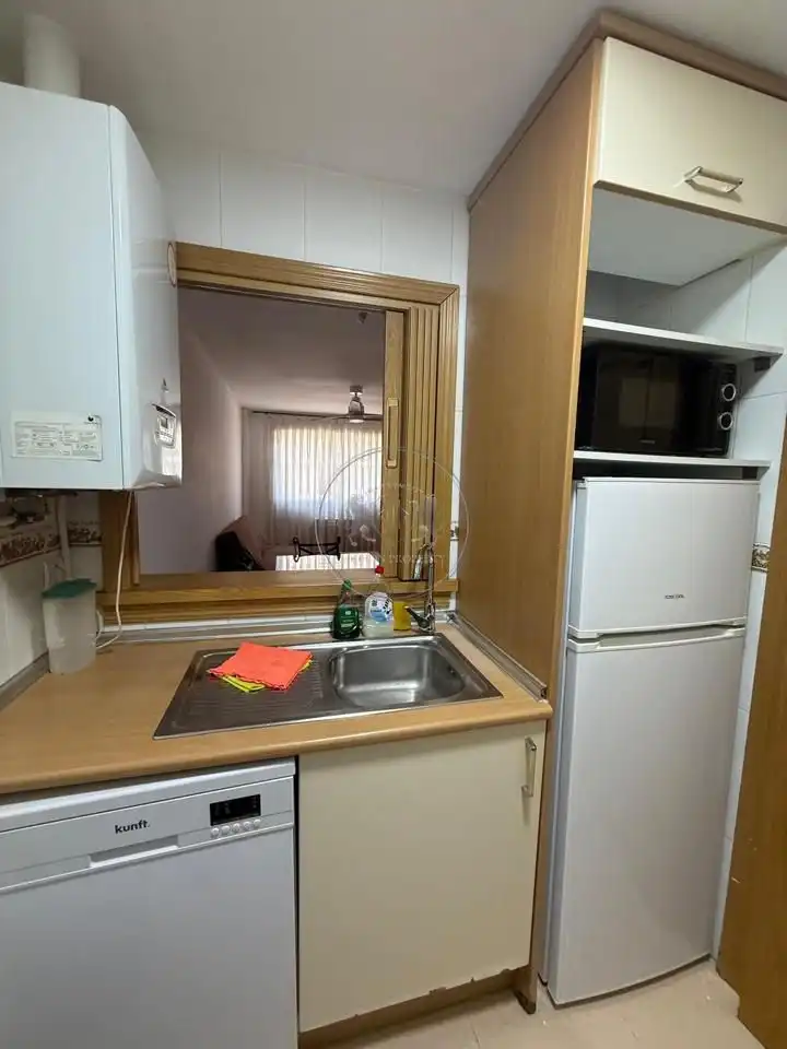 Cocina de Apartamento en venta en Madrid con Calefacción y Amueblado