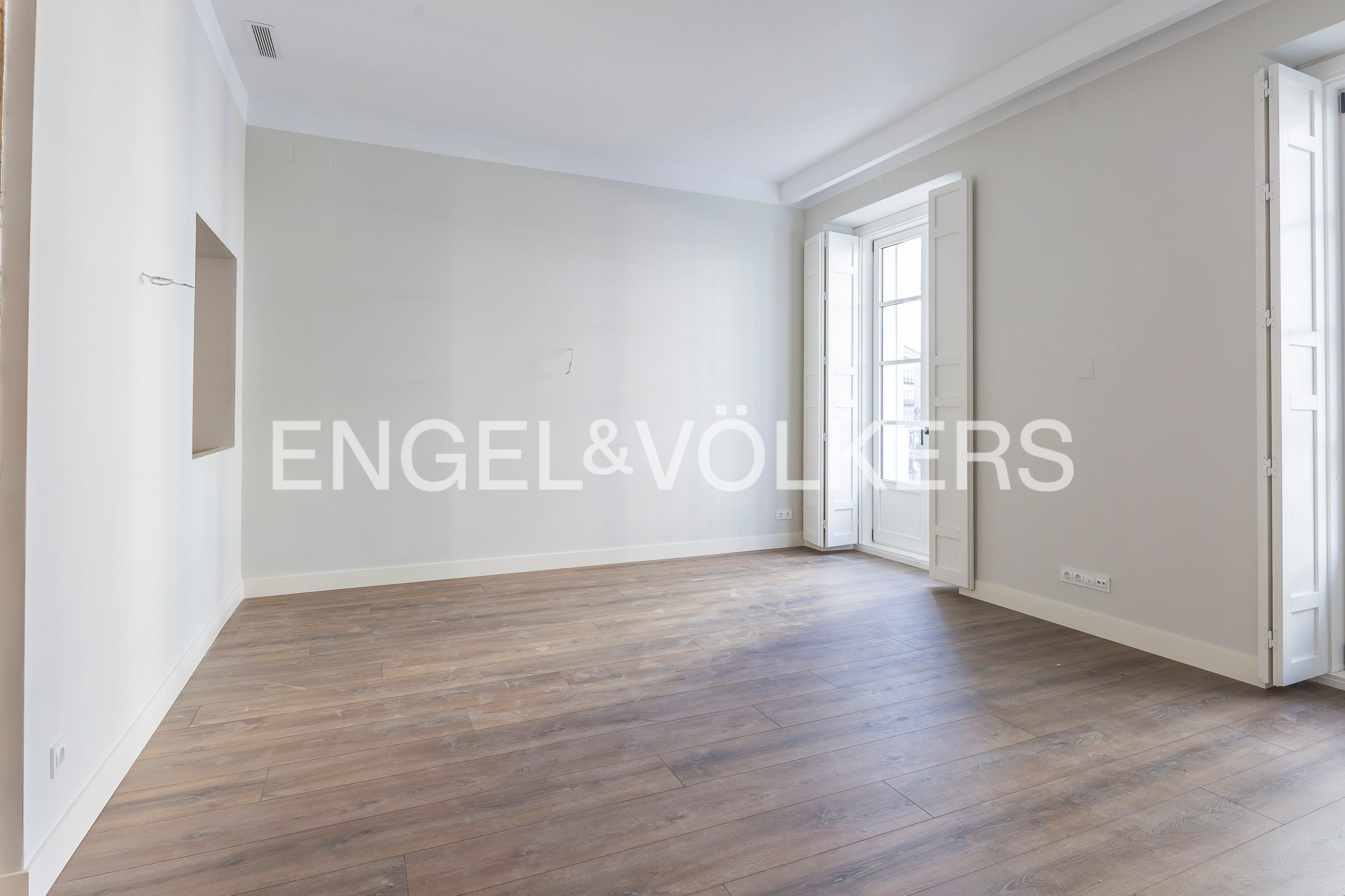 Sala d'estar de Apartament en venda en  Madrid Capital amb Aire condicionat, Calefacció i Parquet