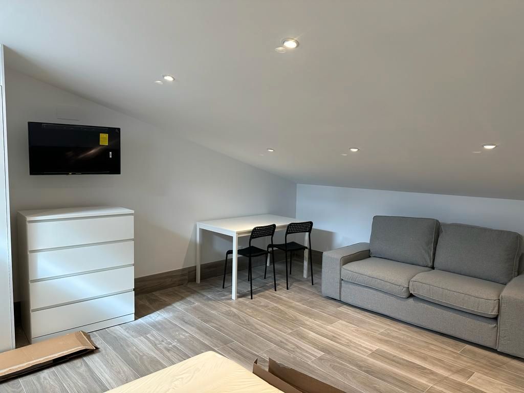 Estudio de alquiler en Opañel