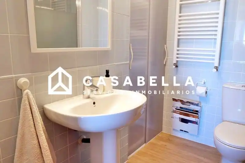 Baño de Piso de alquiler en Valencia con Aire acondicionado, Calefacción y Terraza