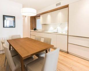 Cuina de Apartament de lloguer en Vitoria - Gasteiz amb Aire condicionat i Balcó