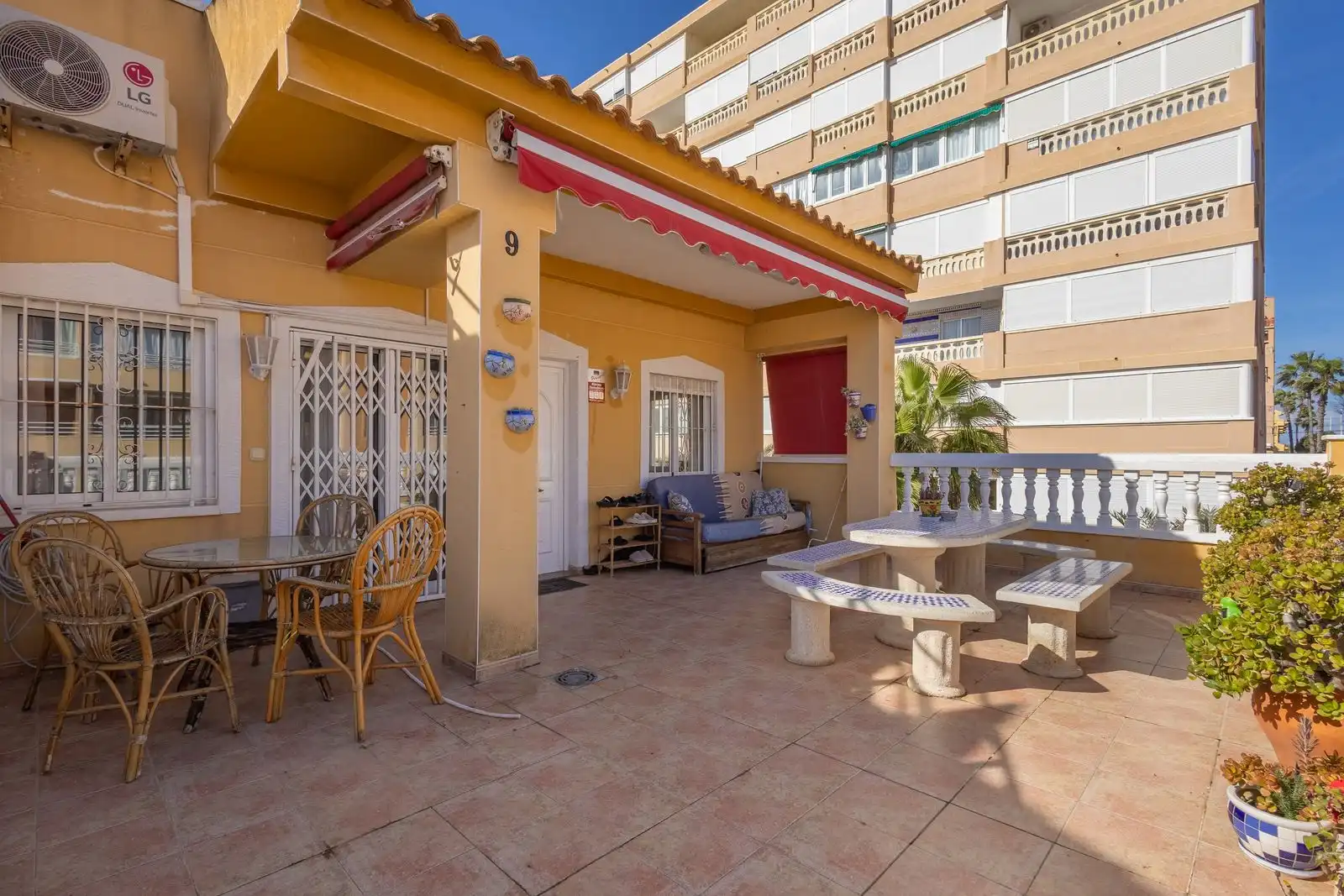 Terrasse von Dachboden zum Verkauf in Torrevieja mit Terrasse und Balkon