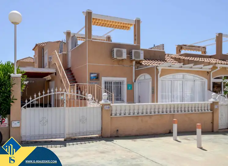 Villa mit Pool zum Verkauf in Los Balcones - Los Altos, imagen 26