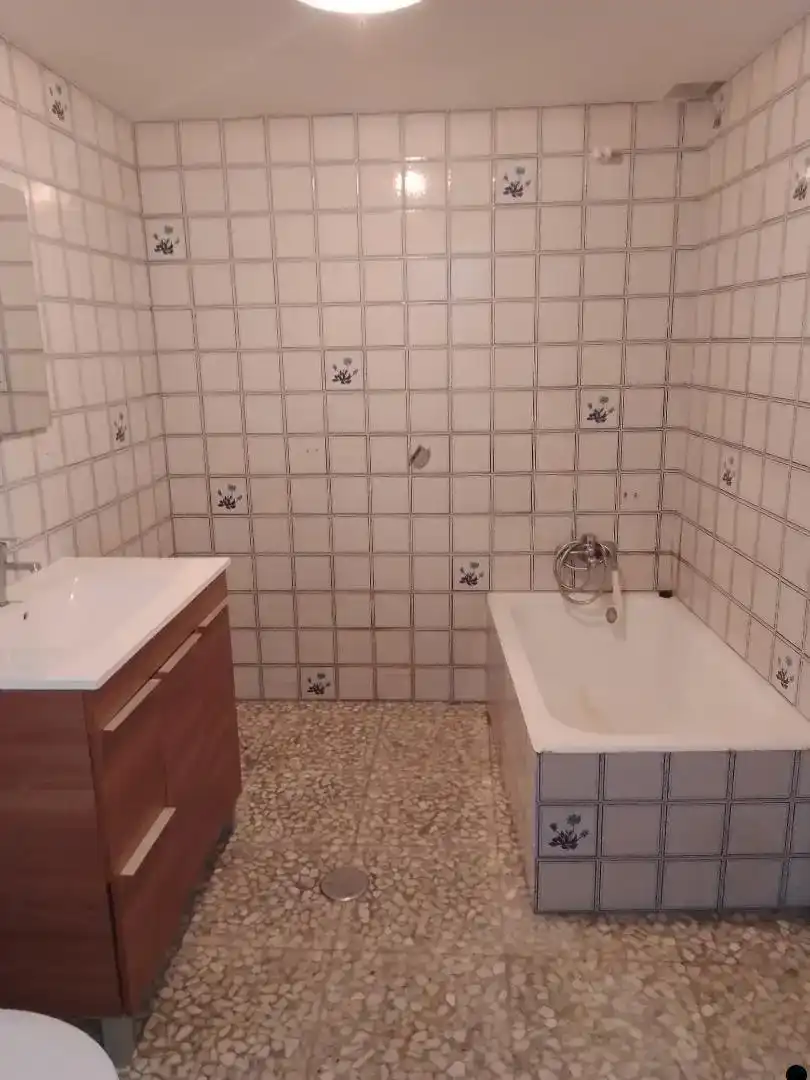 Baño de Casa adosada en venta en Bimenes con Jardín privado