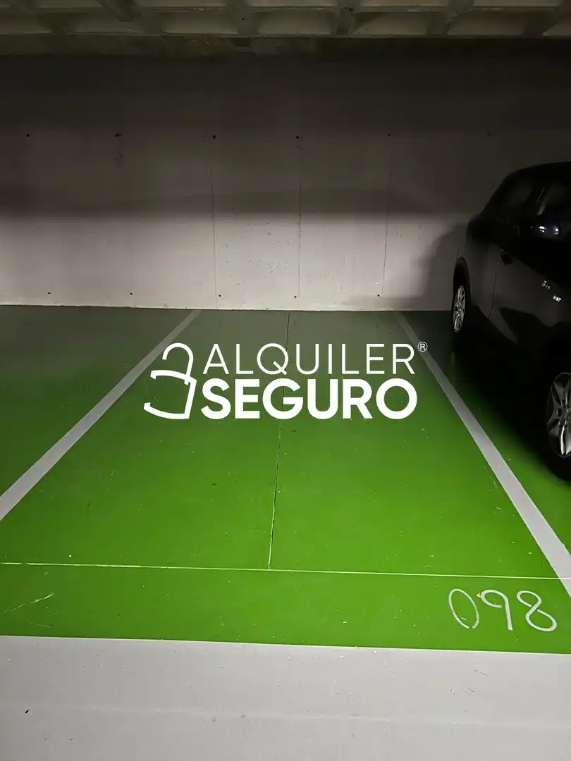 Aparcament de Pis de lloguer en Madrid amb Aire condicionat, Calefacció i Terrassa