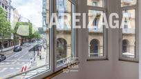 Flat for sale in San Martin Kalea, Área Romántica, imagen 1