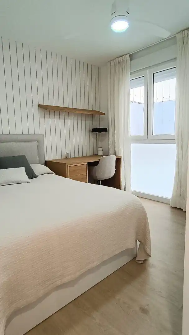 Habitación de Casa adosada en venta en Valencia con Calefacción y Trastero