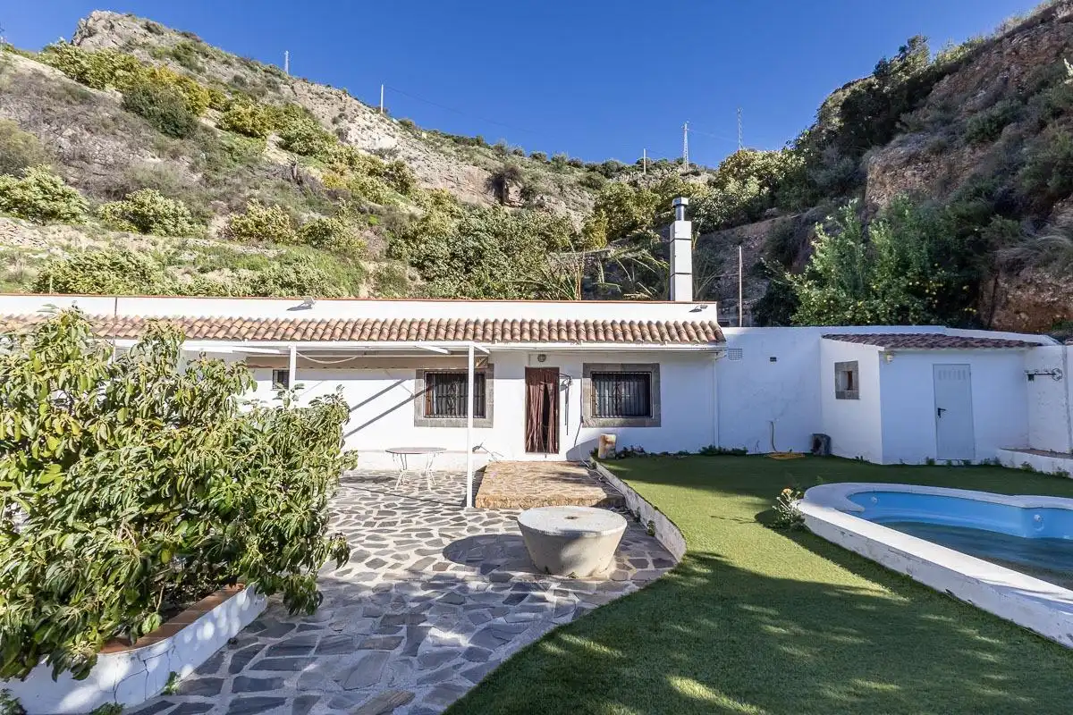 Exterior view of Houses for sale in Los Guájares  with Air Conditioner, Private garden and Swimming Pool