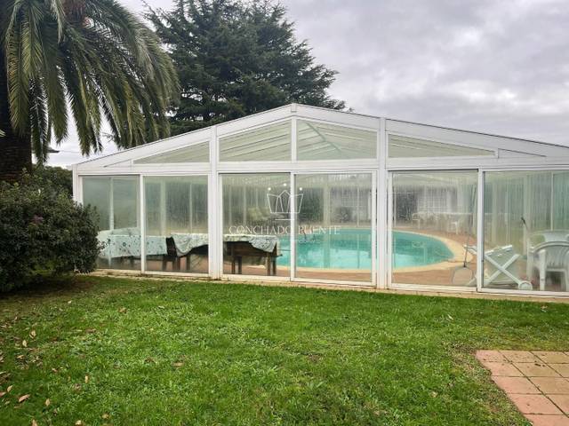 Casa-chalet en Venta en Currás en Abegondo