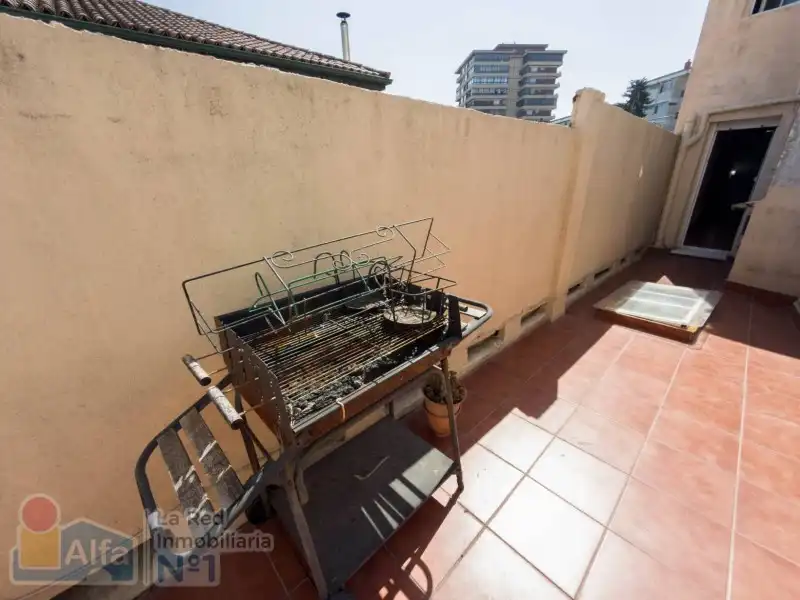 Terraza de Casa adosada en venta en Vigo  con Calefacción, Jardín privado y Amueblado