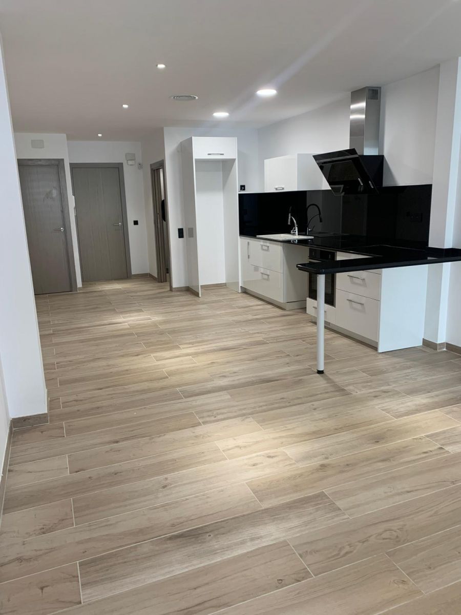 Cuina de Planta baixa en venda en Sabadell amb Aire condicionat, Terrassa i Piscina