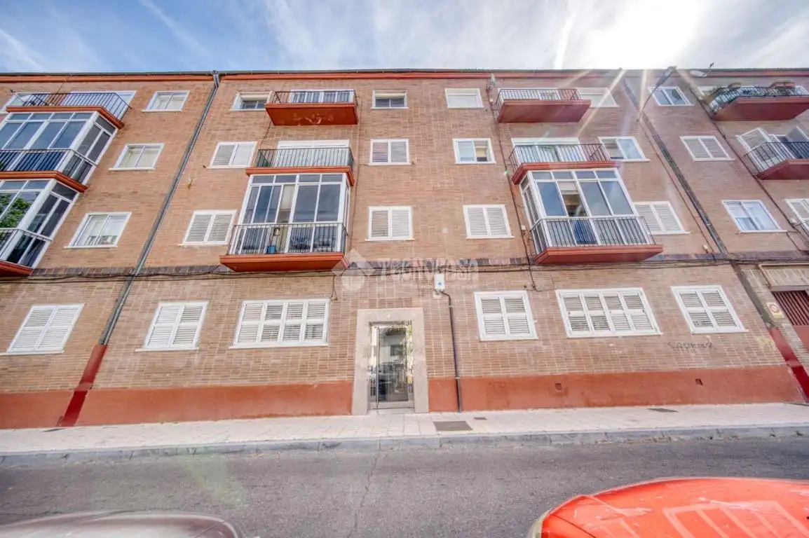 Exterior view of Flat for sale in Valladolid  with Heating and Terrace