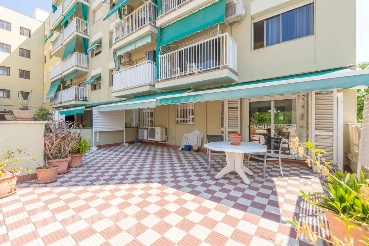 Terraza de Planta baja en venta en Vilanova i la Geltrú con Aire acondicionado, Calefacción y Terraza