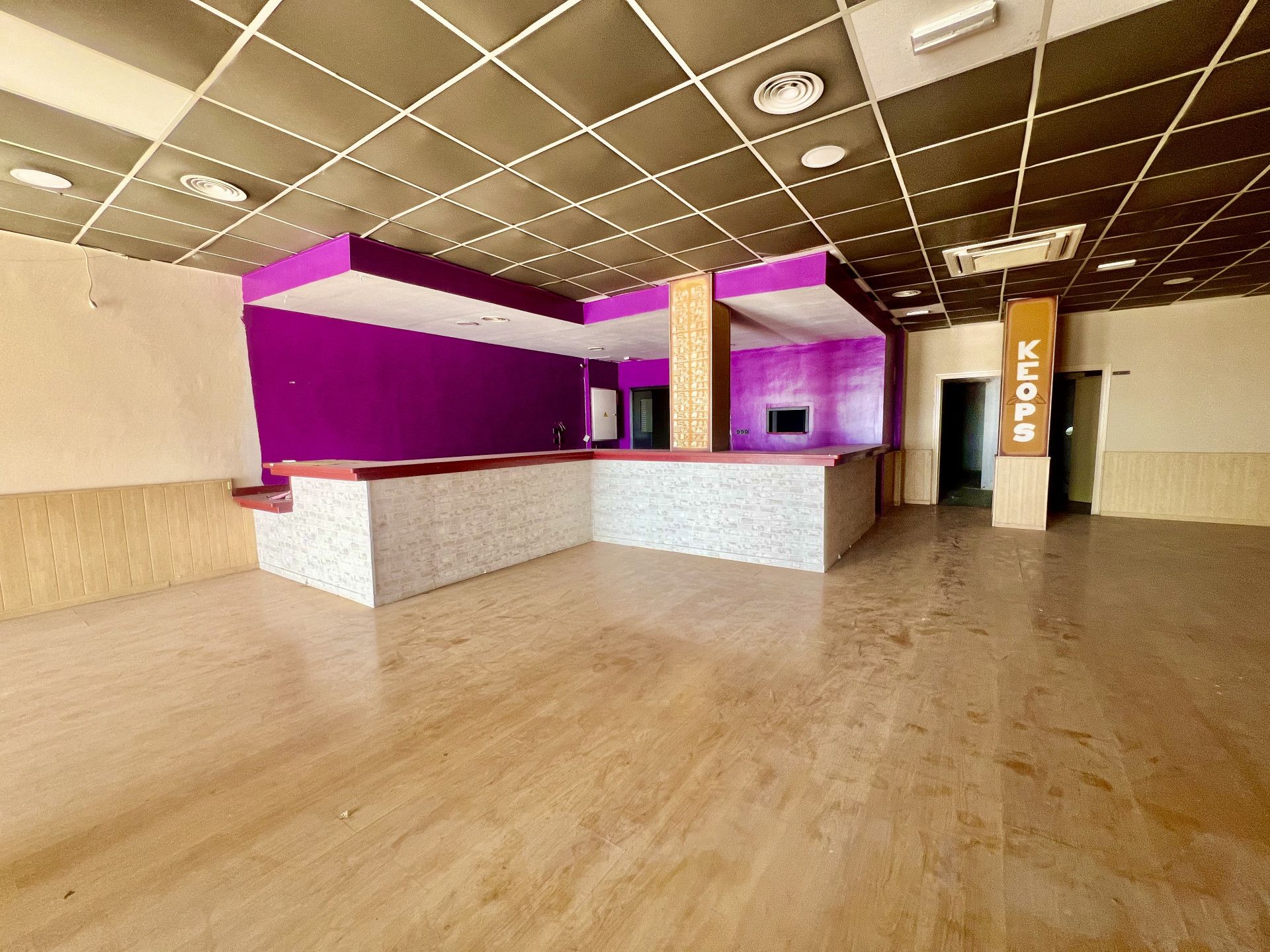 Local en venta en Vícar