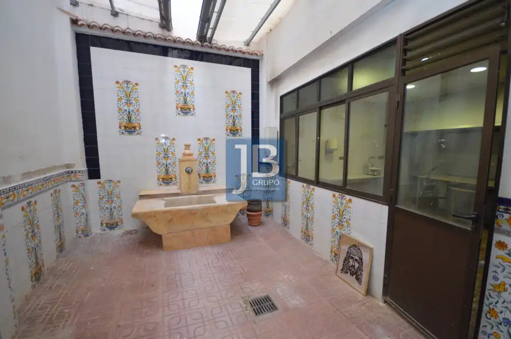 Local comercial en venda a Carrer de la Calderería, imagen 14