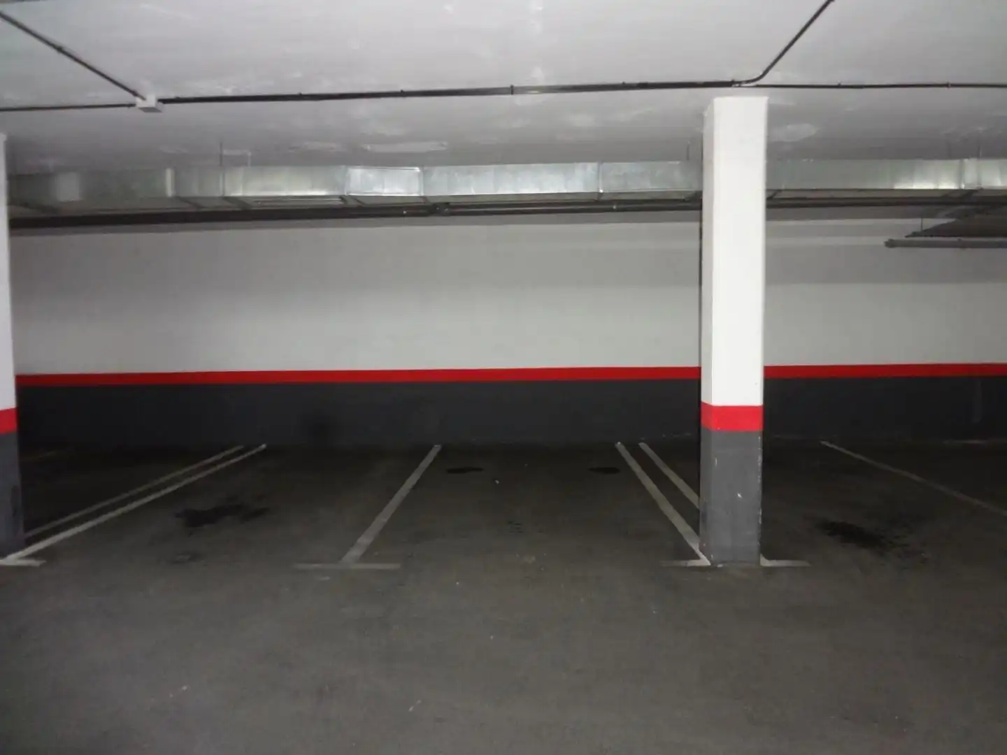 Garage for rent in Calle del Rio, 18, Fresnos I y II