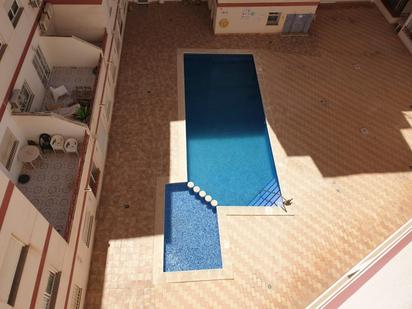 Piscina de Àtic en venda en Torrevieja amb Traster, Balcó i Piscina comunitària