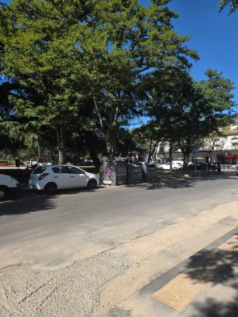 Parking de Piso de alquiler en Madrid con Calefacción, Amueblado y Se aceptan mascotas