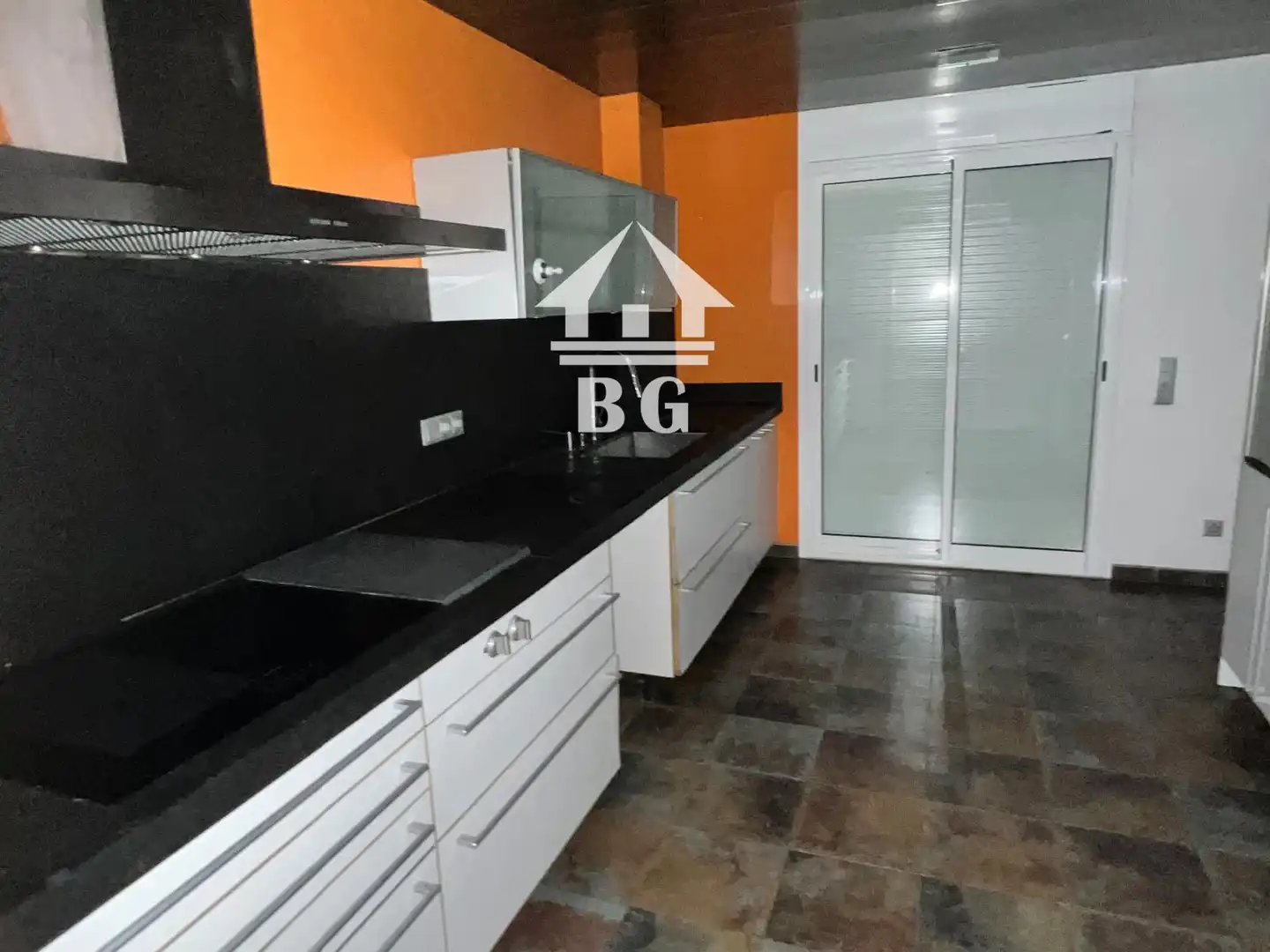 Cuina de Casa o xalet en venda en Lloret de Mar amb Calefacció, Jardí privat i Terrassa