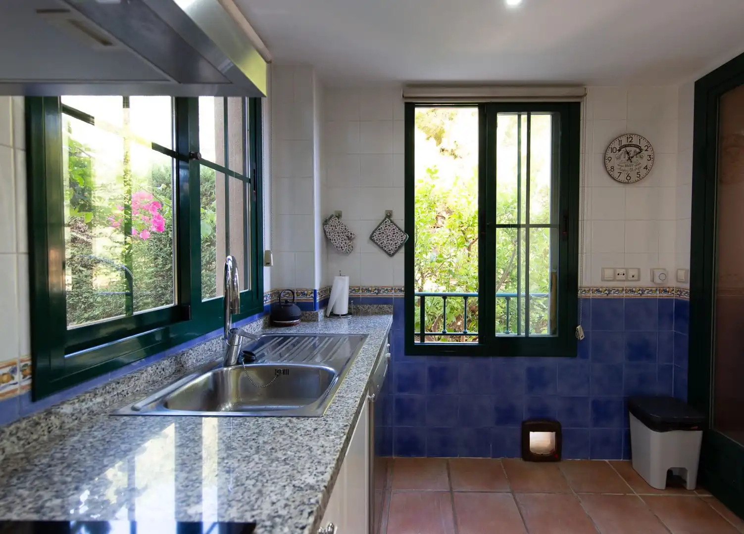 Maison mitoyenne avec jardin à louer à Golf Bahía, imagen 3